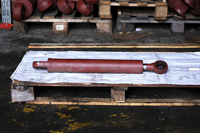 Гидроцилиндр поворота ковша Амкодор-211  208А.45.05.500-03 (КГЦ733,63-36-360) - Gidrorul