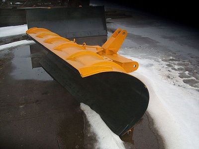 Отвал для снега МПУУ-5.60.00.000-05 (для погрузчиков Амкодор, стационарный монтаж, ручное управление поворотом) - Gidrorul