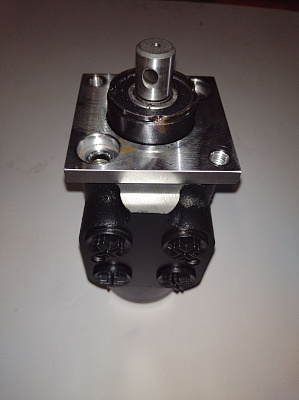 Комплект для замены насоса-дозатора У245006.00 (1000 см3)(DOC 800BF + проставка SAD + приставка Д00.02.01.400-01СБ (короткая)) - Gidrorul