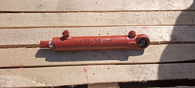 Гидроцилиндр перемещения коретки экскаватора-погрузчика 702ЕМ (КГЦ441.50-32-200 ) - Gidrorul