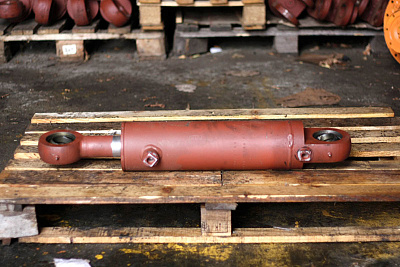 Гидроцилиндр подъема стрелы, рукоятки опор экскаваторов: Э0-2628, 2629, 2101, 2203 (КГЦ314.110-56-280) - Gidrorul